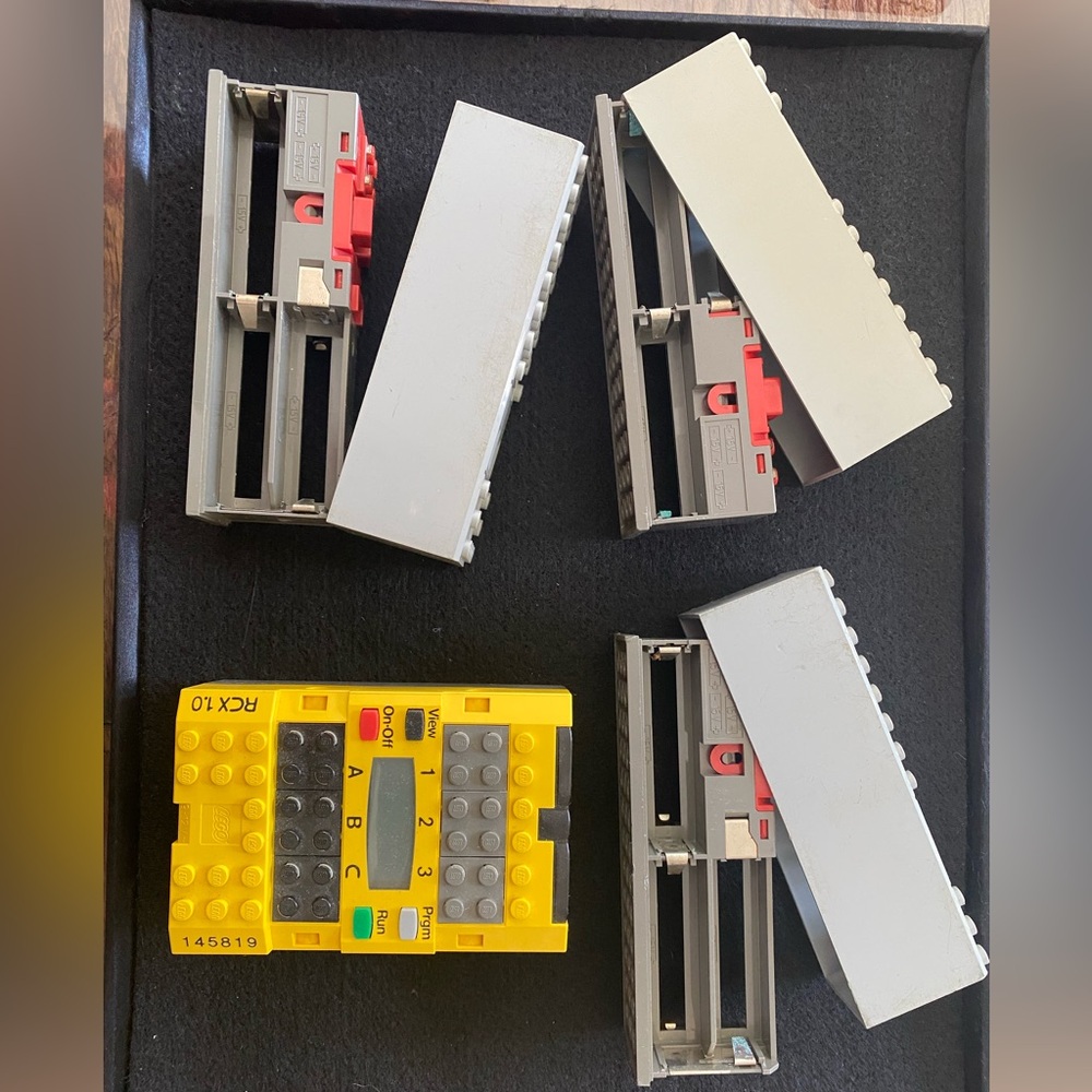 LEGO Partial Mindstorms EV3 Intelligent Brick Set & Misc Parts - Picture 2 of 5